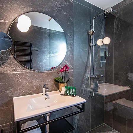Cad Hotell
