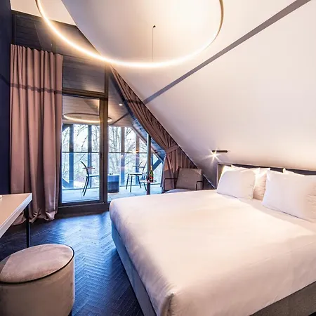 Cad Hotell