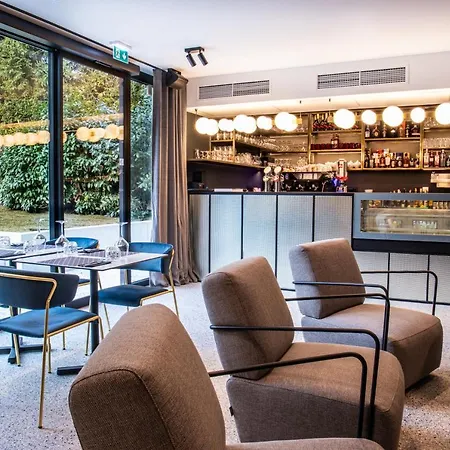 Cad Hotell