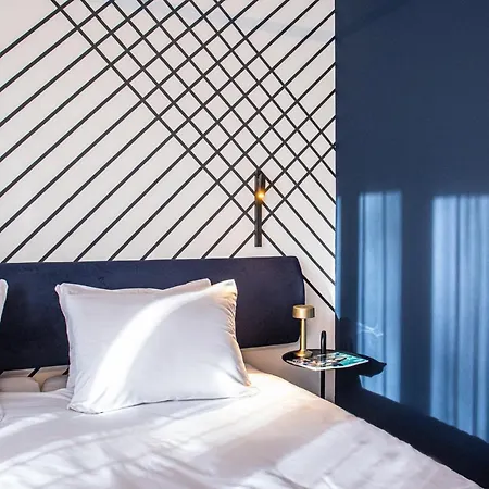 Cad Hotell