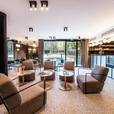 Cad Hotel